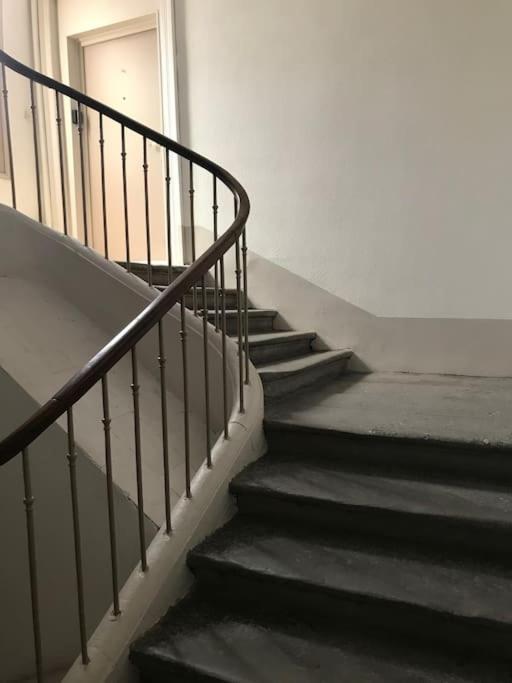 Appartement Avec Terrasse Centre De La Bastide Carcasona Exterior foto